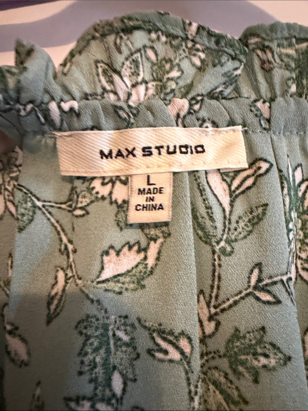 Max Studio Sage Green Floral V-Neck Blouse - Picture 2 of 3